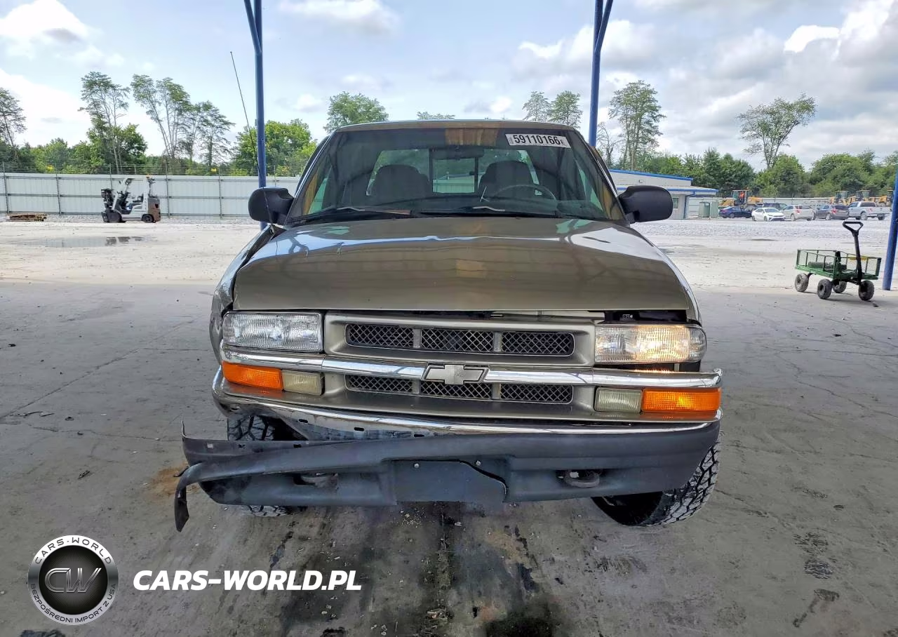 2001 Chevrolet S Truck S10 VIN:1GCDT13W11K262873 - 5