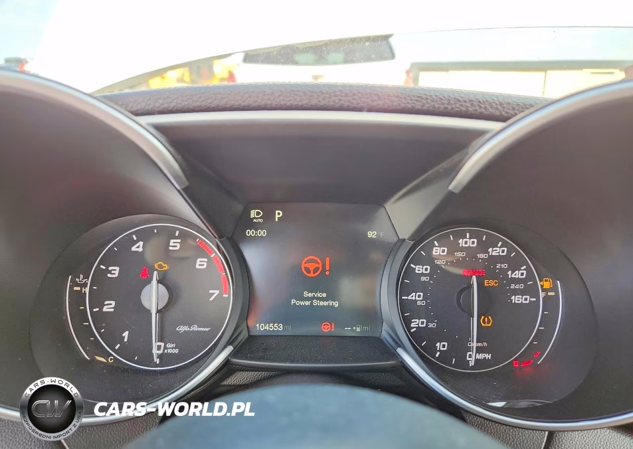 2017 Alfa Romeo Giulia VIN:ZARFAEBN6H7553984 - 9