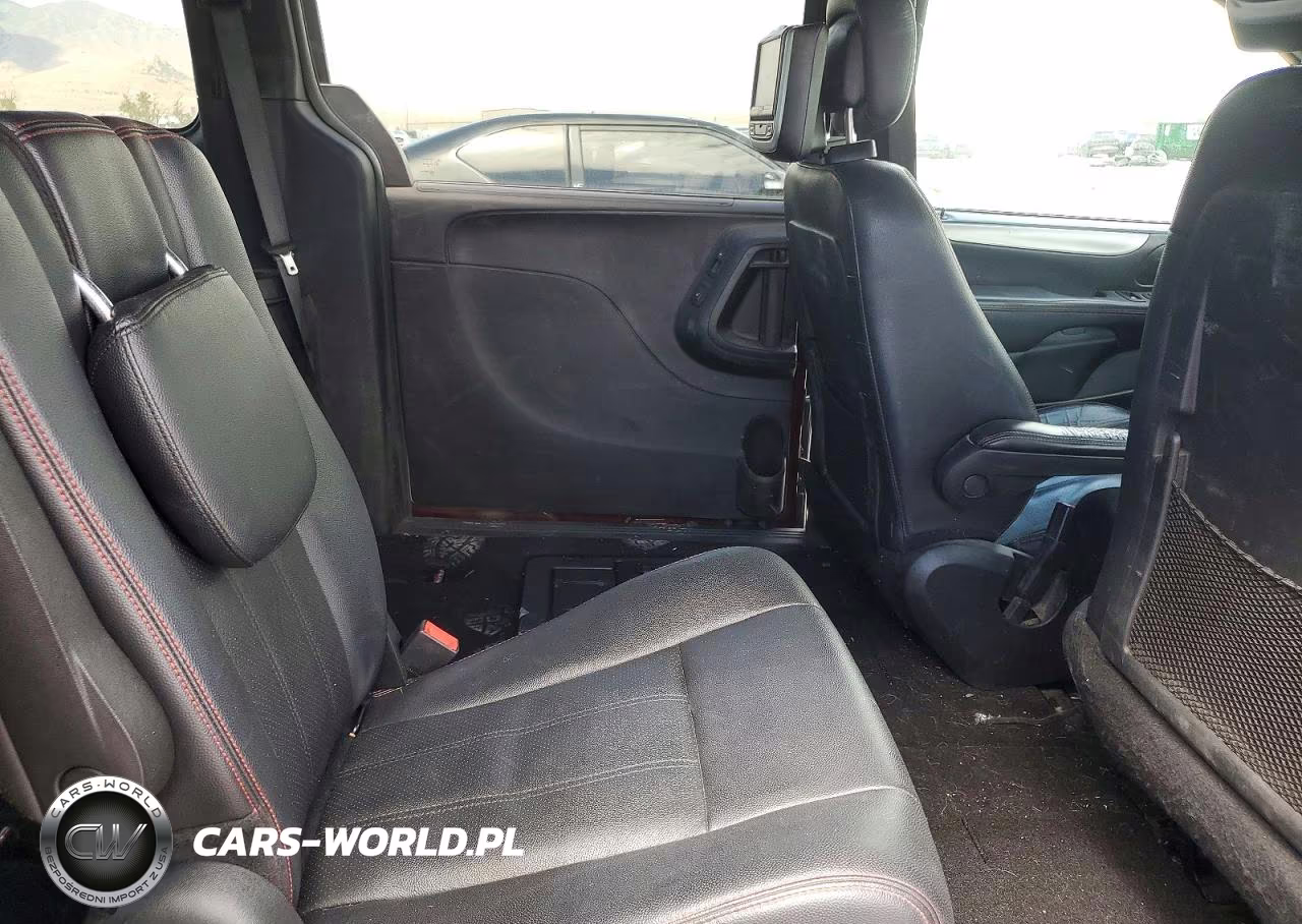 2018 Dodge Grand Caravan Gt VIN:2C4RDGEG6JR143312 - 11
