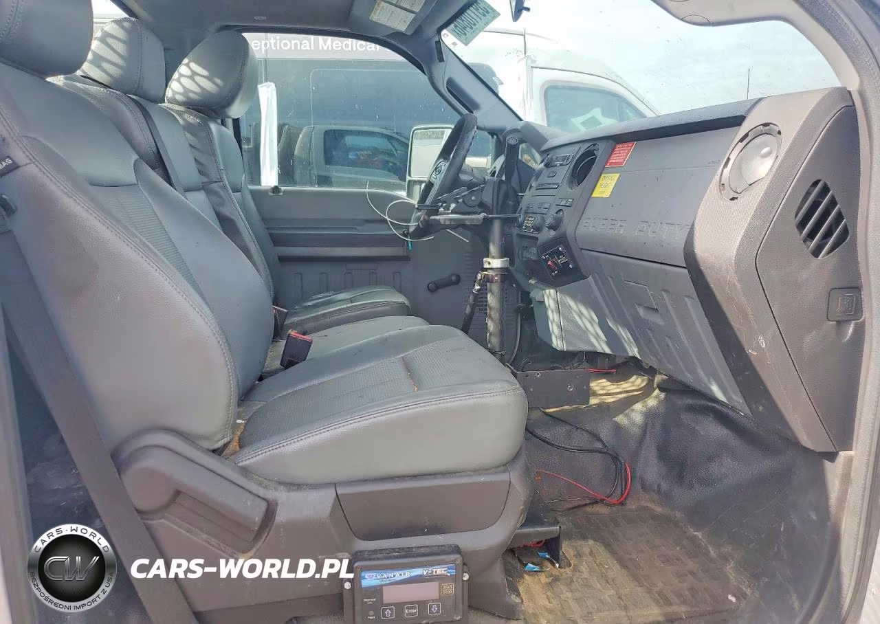 2013 Ford F550 Super - Utility - Service Truck VIN:1FDUF5GT9DEA64765 - 11