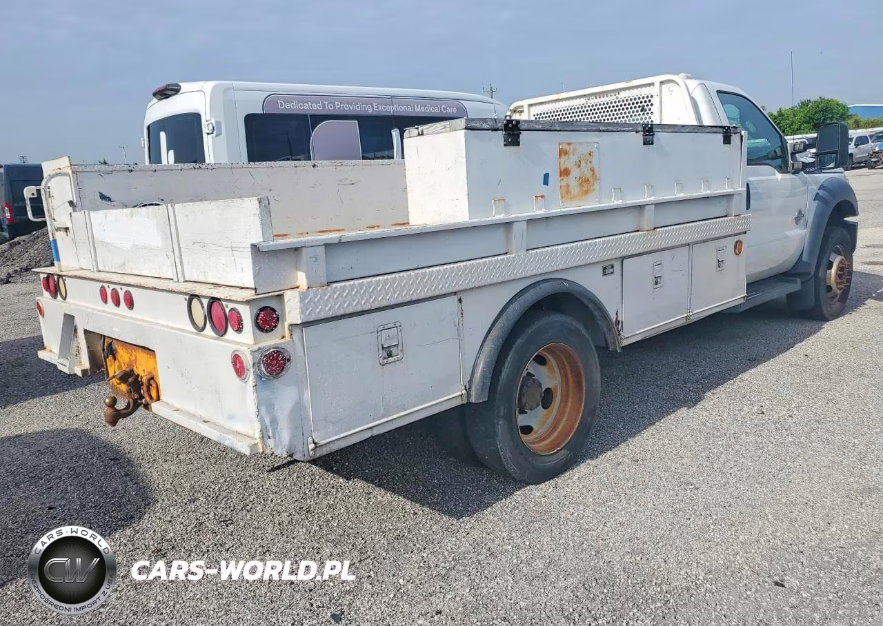 2013 Ford F550 Super - Utility - Service Truck VIN:1FDUF5GT9DEA64765 - 3
