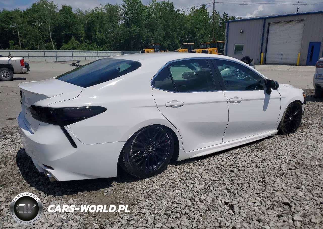 2018 Toyota Camry Se VIN:4T1B11HK4JU036992 - 3