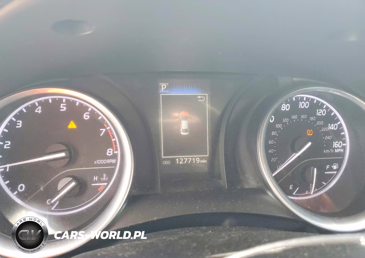 2018 Toyota Camry Se VIN:4T1B11HK4JU036992 - 9