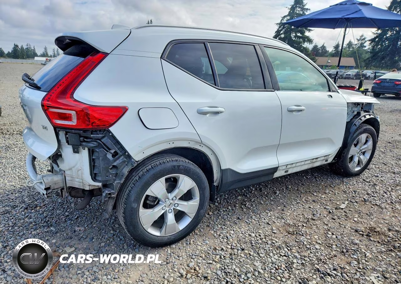 2021 Volvo Xc40 T4 Momentum VIN:YV4AC2HK2M2394833 - 3