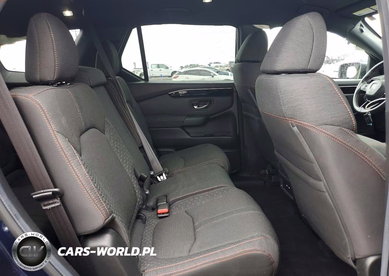 2025 Honda Pilot Sport VIN:5FNYG2H33SB008672 - 11