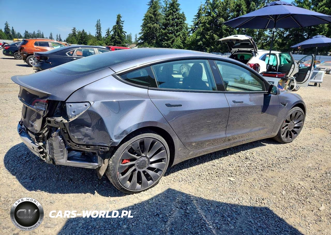 2023 Tesla Model 3 VIN:5YJ3E1EC0PF709482 - 3