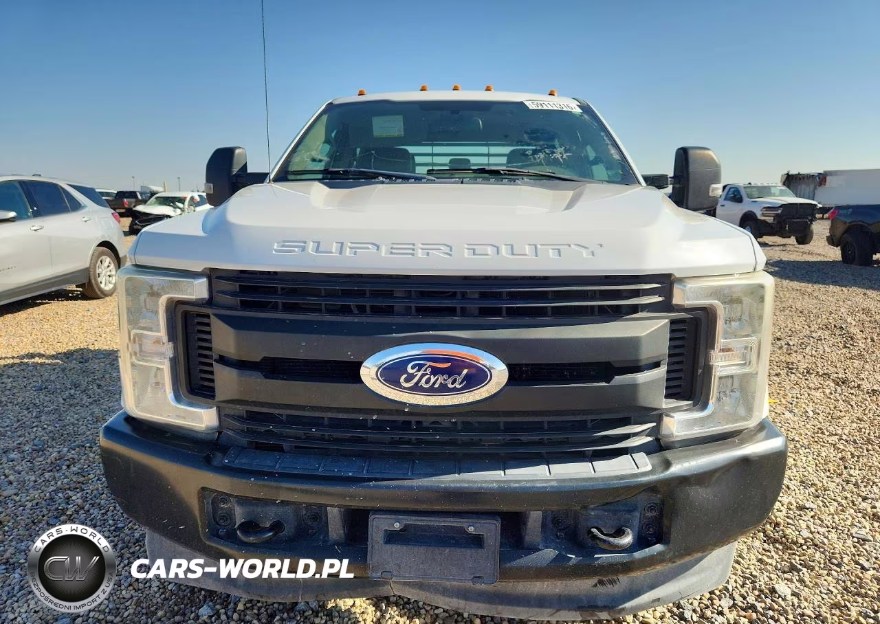 2019 Ford F350 Super Duty VIN:1FD8W3HT9KED42467 - 5