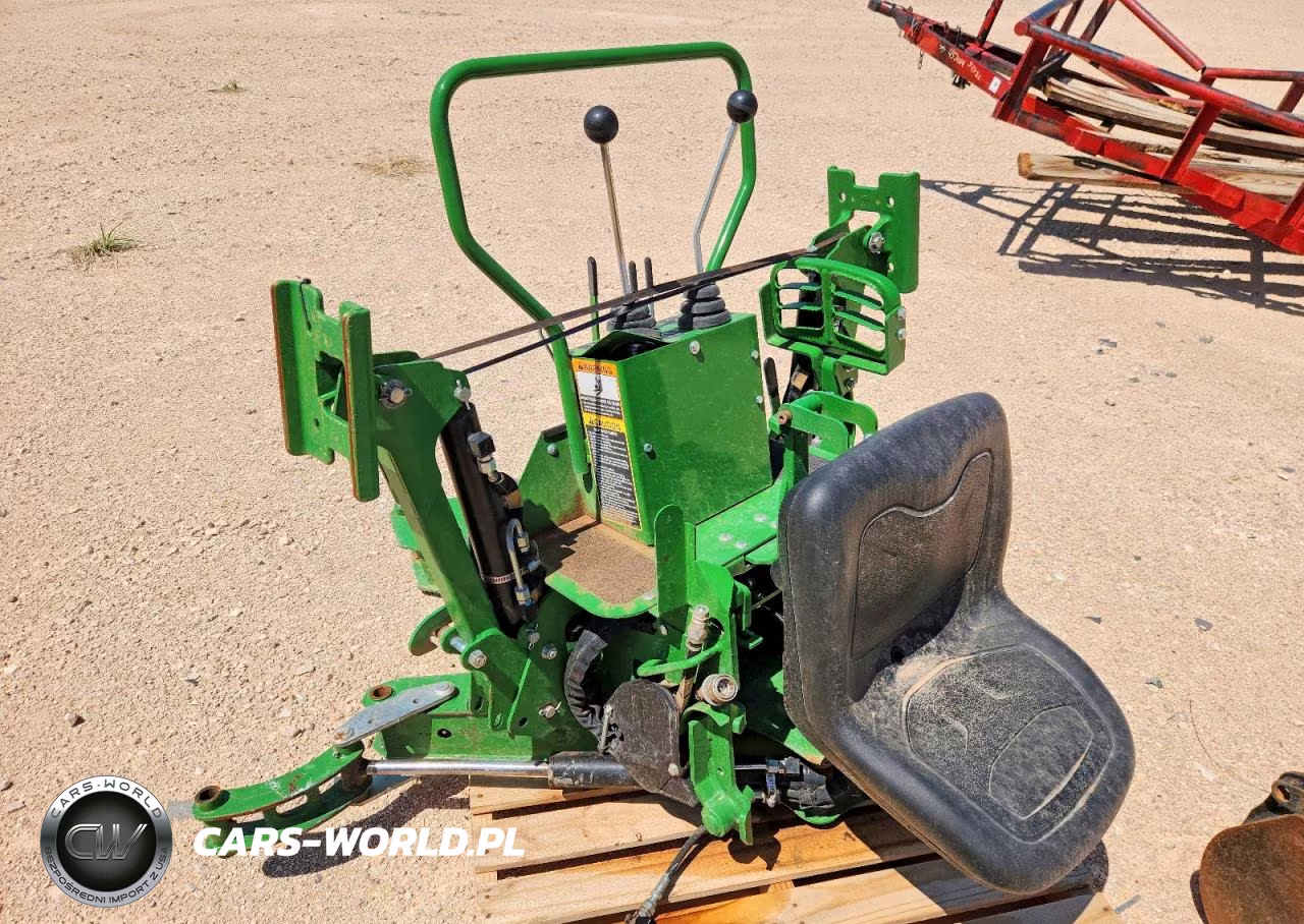 2024 John Deere 260B - Backhoe Attachment VIN:1LV0260BKN0063193 - 9
