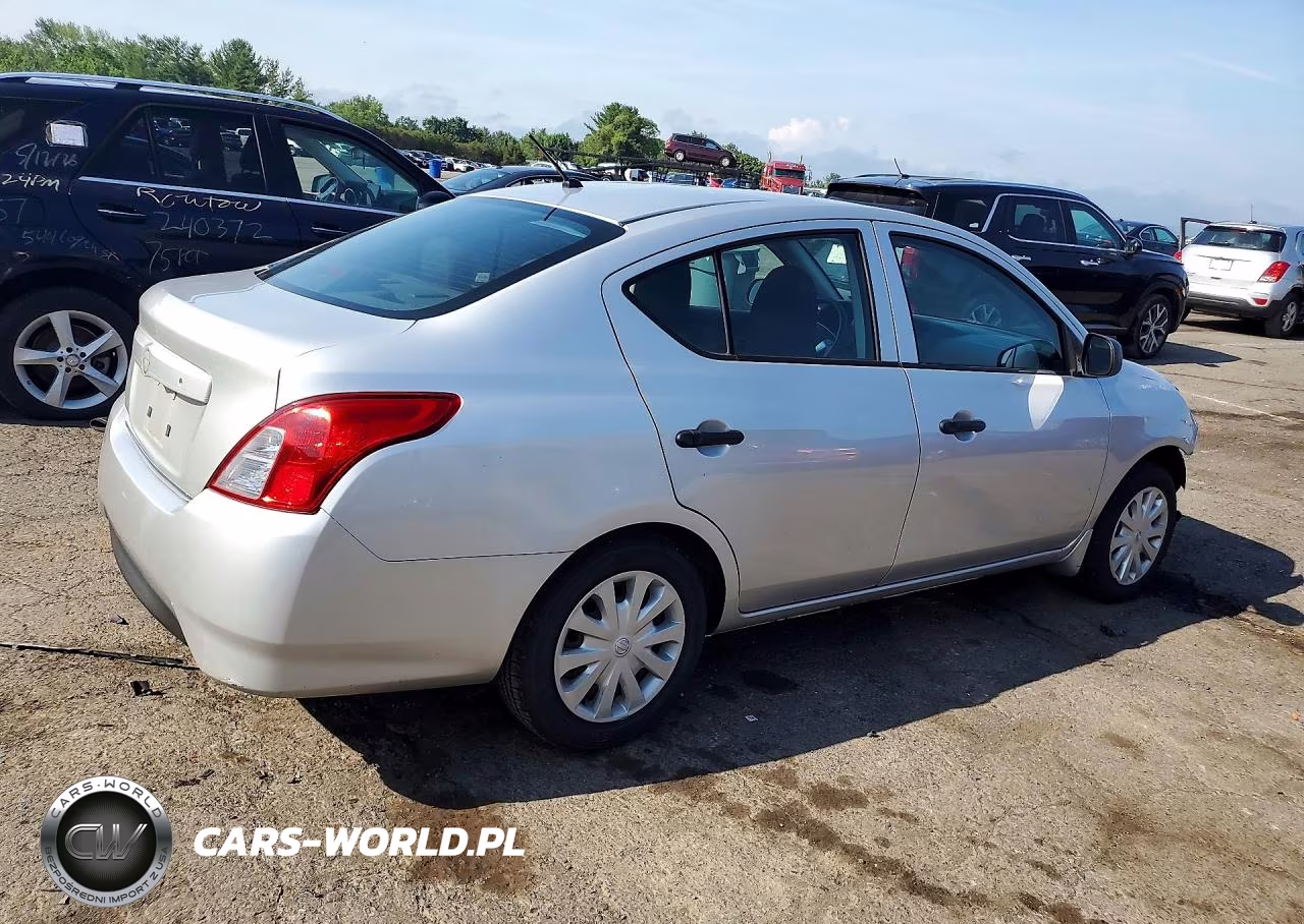 2015 Nissan Versa 1.6 S VIN:3N1CN7AP9FL863672 - 3