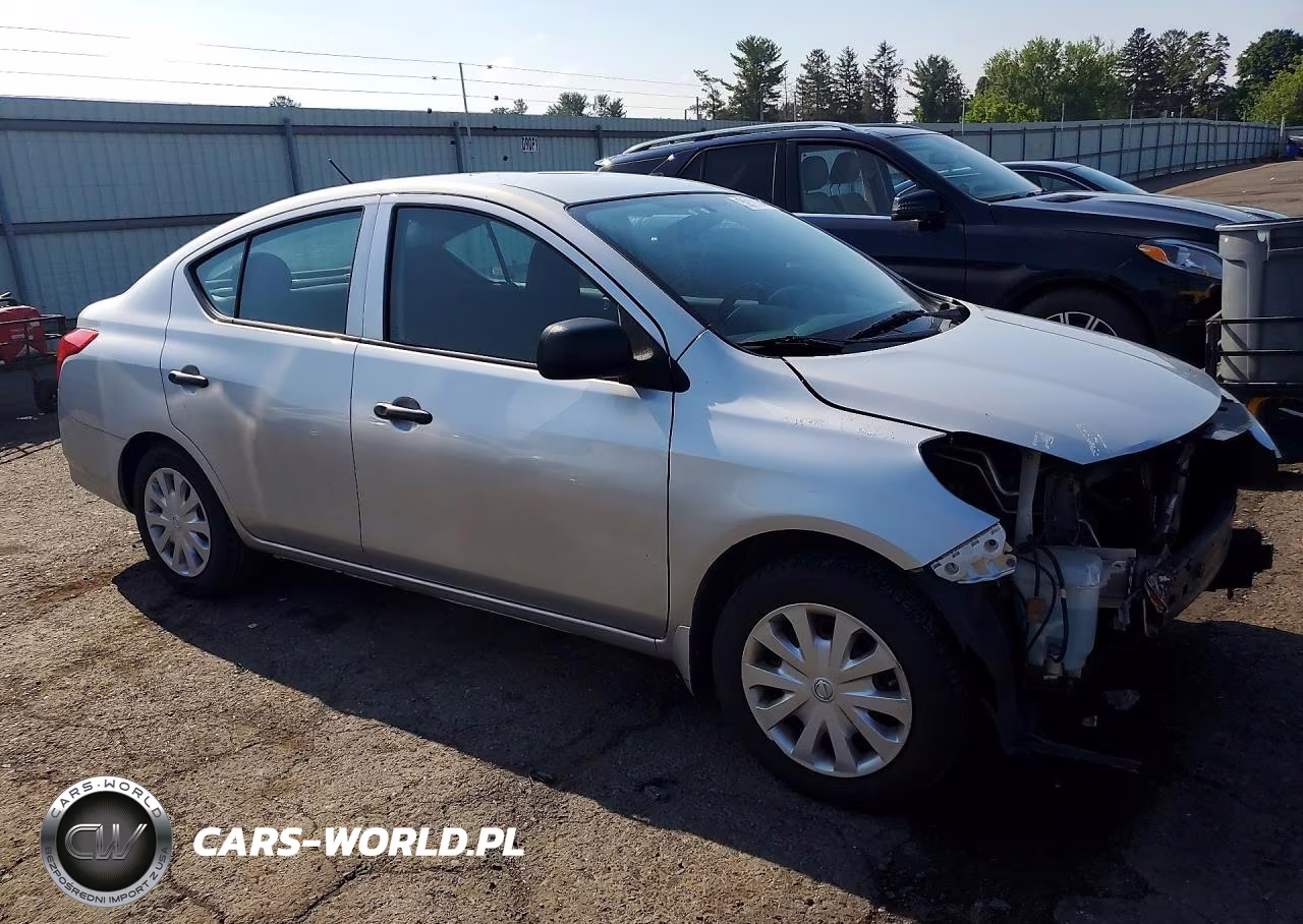 2015 Nissan Versa 1.6 S VIN:3N1CN7AP9FL863672 - 4