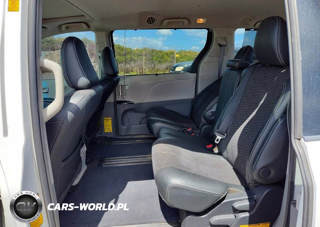 2012 Toyota Sienna Sport VIN:5TDXK3DC0CS208721 - 11