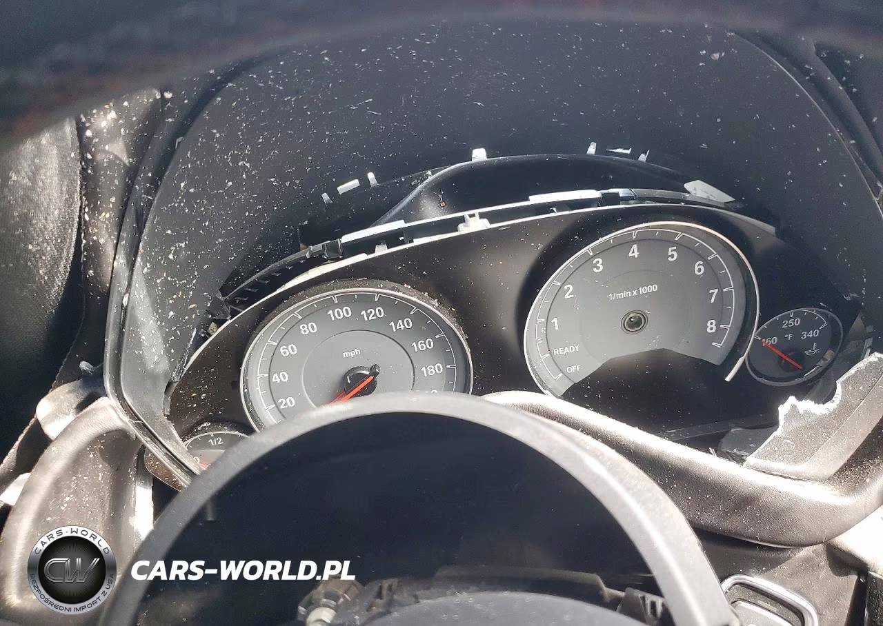 2019 BMW M4 VIN:WBS4Y9C52KAG67747 - 9