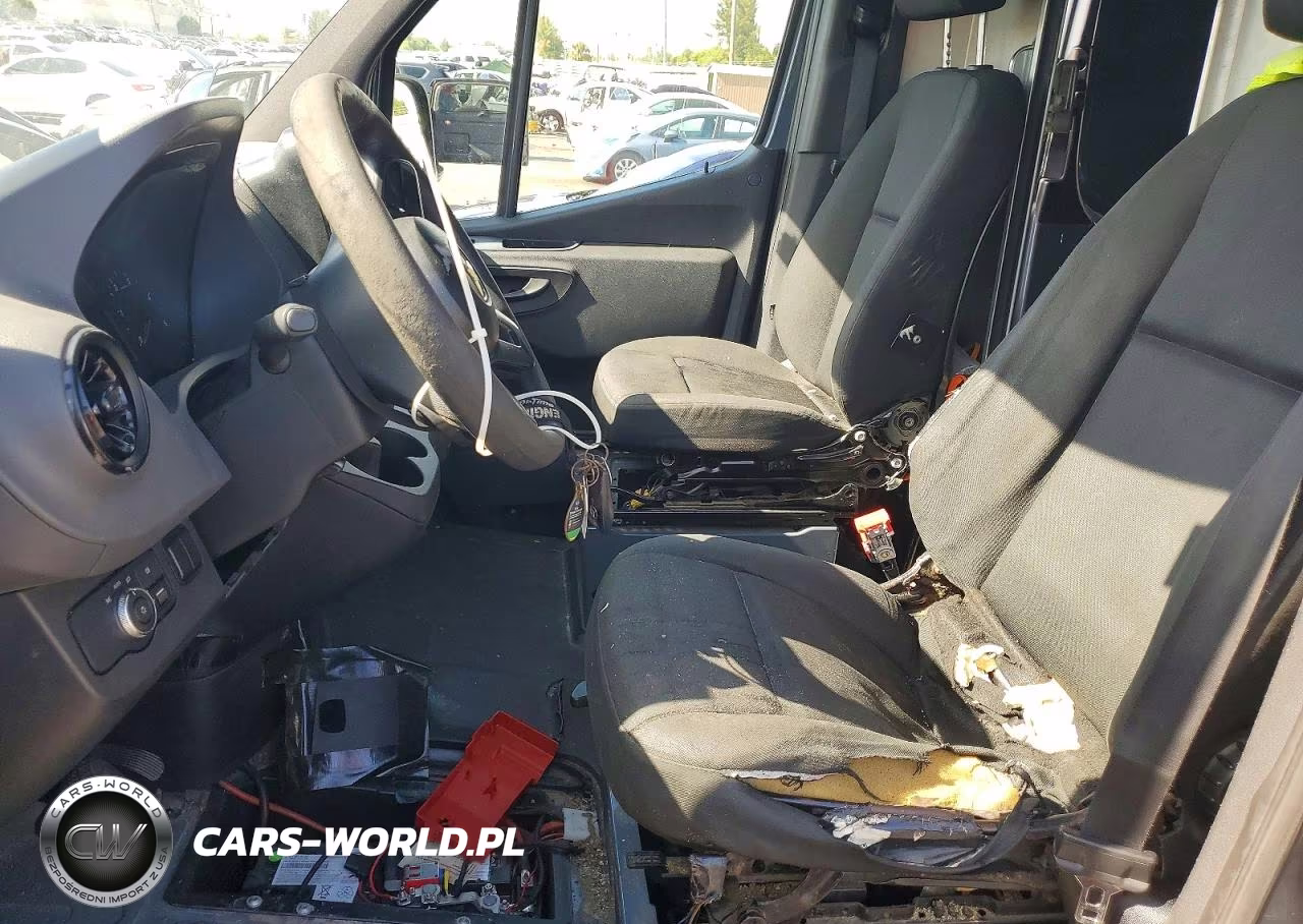 2019 Mercedes-Benz Sprinter 2500 VIN:WD4PF0CD8KP052603 - 7