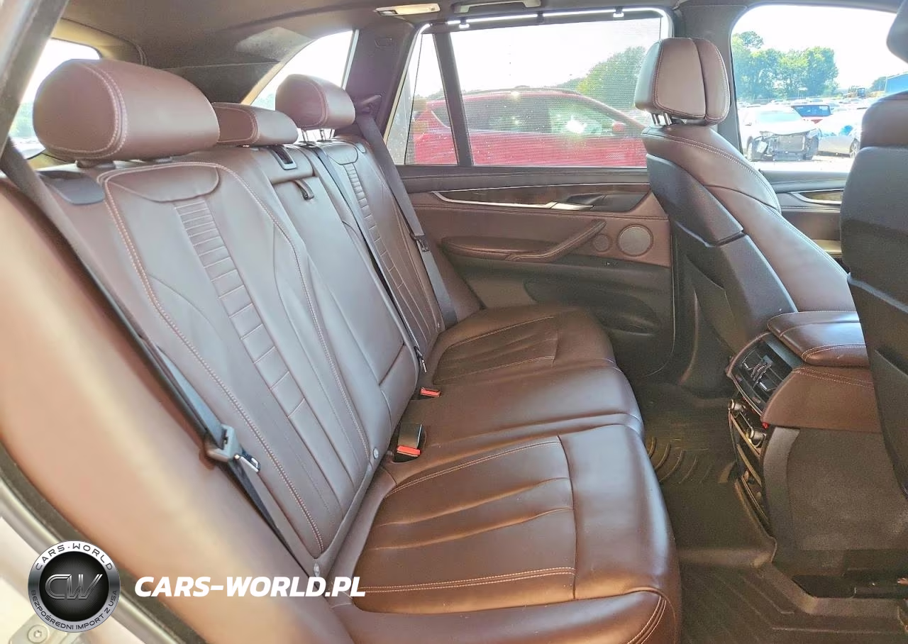 2018 BMW X5 xDrive35I VIN:5UXKR0C56JL073085 - 11