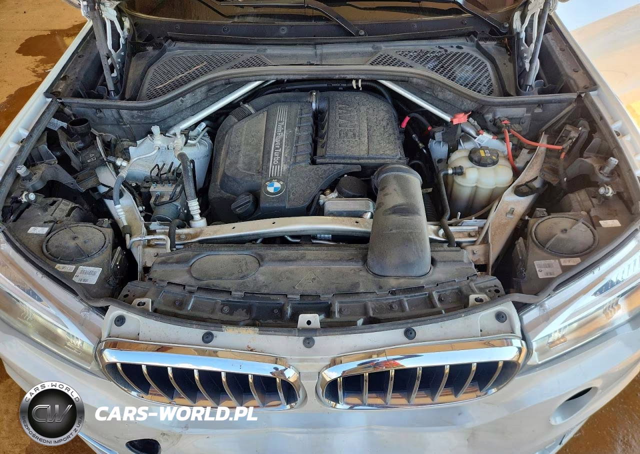 2018 BMW X5 xDrive35I VIN:5UXKR0C56JL073085 - 12