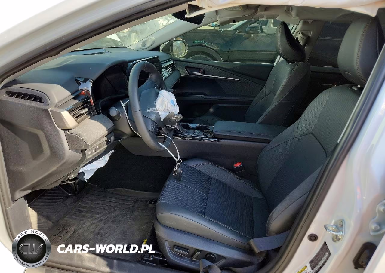 2026 Toyota Camry Xle VIN:4T1DAACK4TU241201 - 7