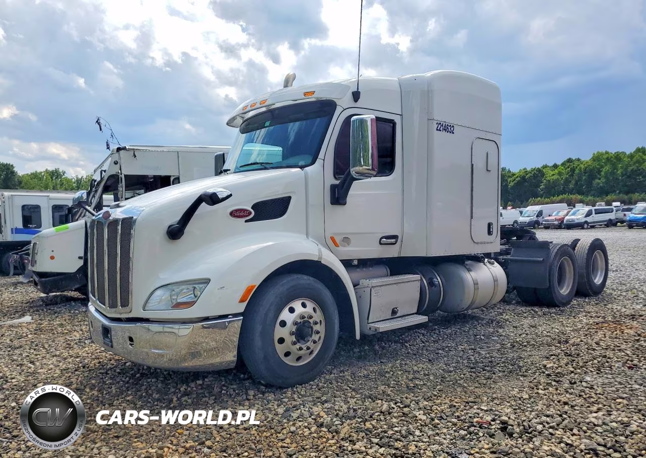 2018 Peterbilt 579 - Semi Truck