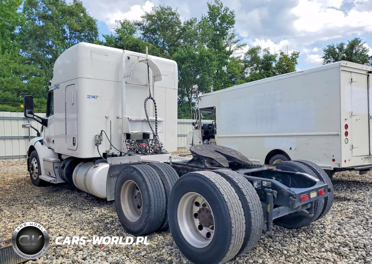 2018 Peterbilt 579 - Semi Truck VIN:1XPBDP9X0JD474030 - 2