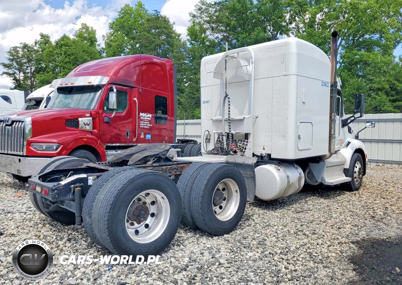 2018 Peterbilt 579 - Semi Truck VIN:1XPBDP9X0JD474030 - 3