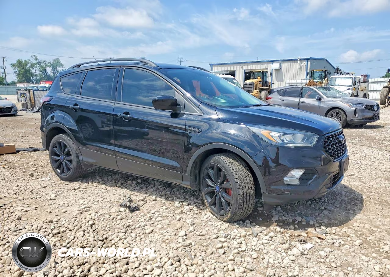 2018 Ford Escape Se VIN:1FMCU9GDXJUA62901 - 4