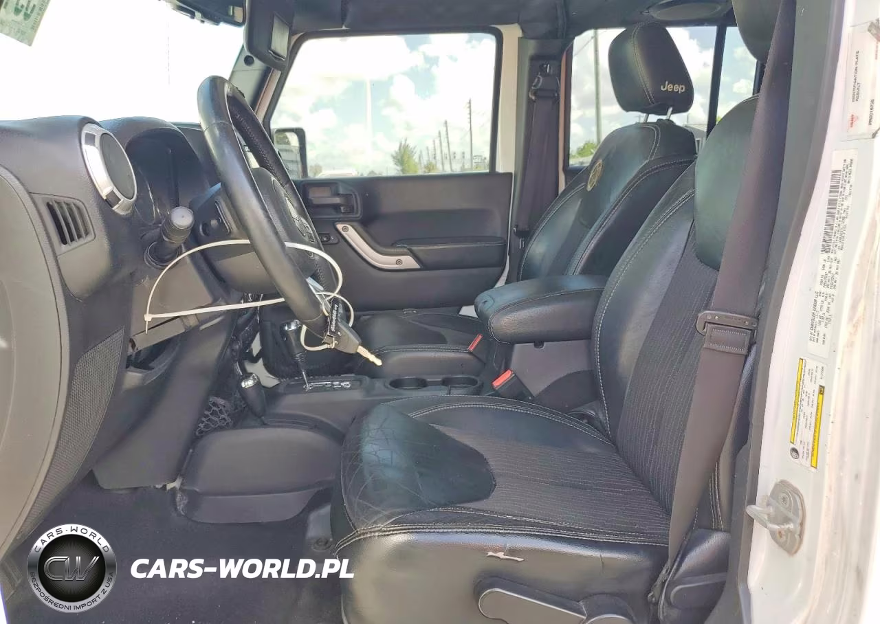 2014 Jeep Wrangler Unlimited Sport VIN:1C4BJWDG7EL172399 - 7