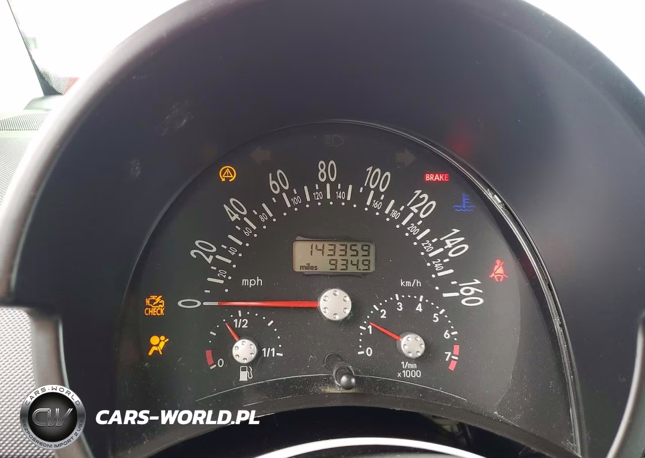 2004 Volkswagen New Beetle Gls VIN:3VWCD31Y34M341691 - 9