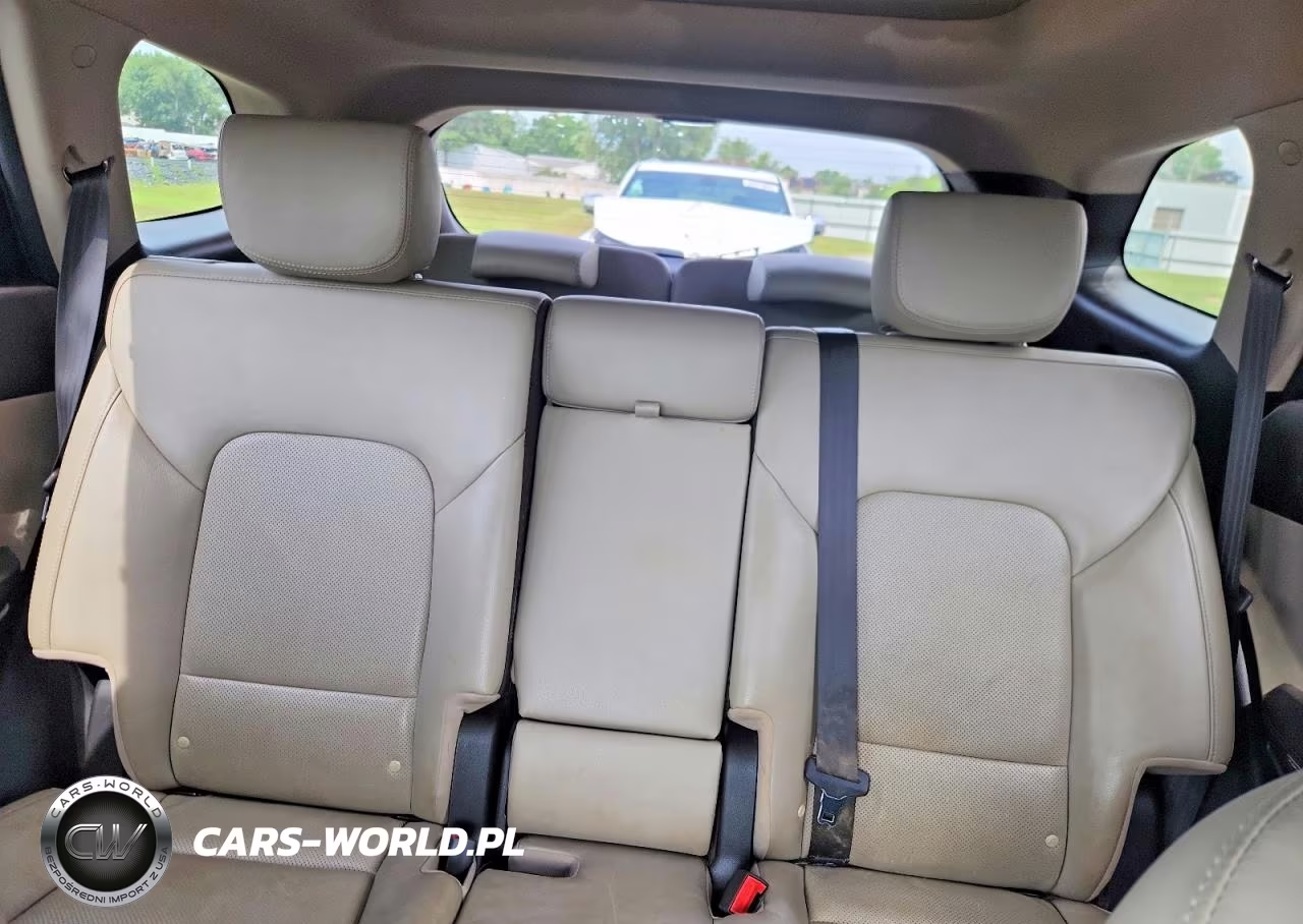 2017 Hyundai Santa Fe Se Ultimate VIN:KM8SRDHF6HU237042 - 10