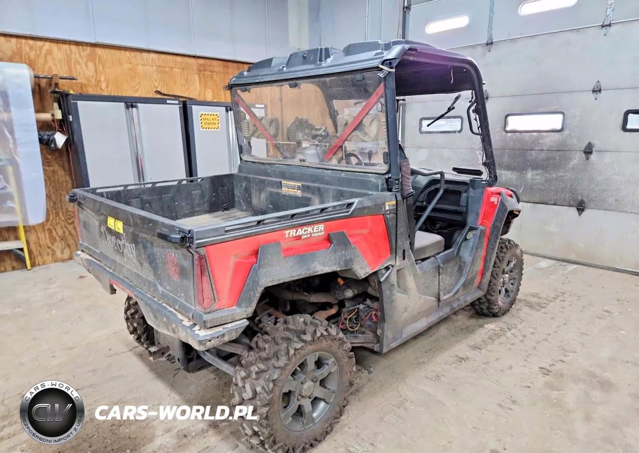 2021 Tracker Utility Vehicle VIN:4UF5R4KB3MT302154 - 4