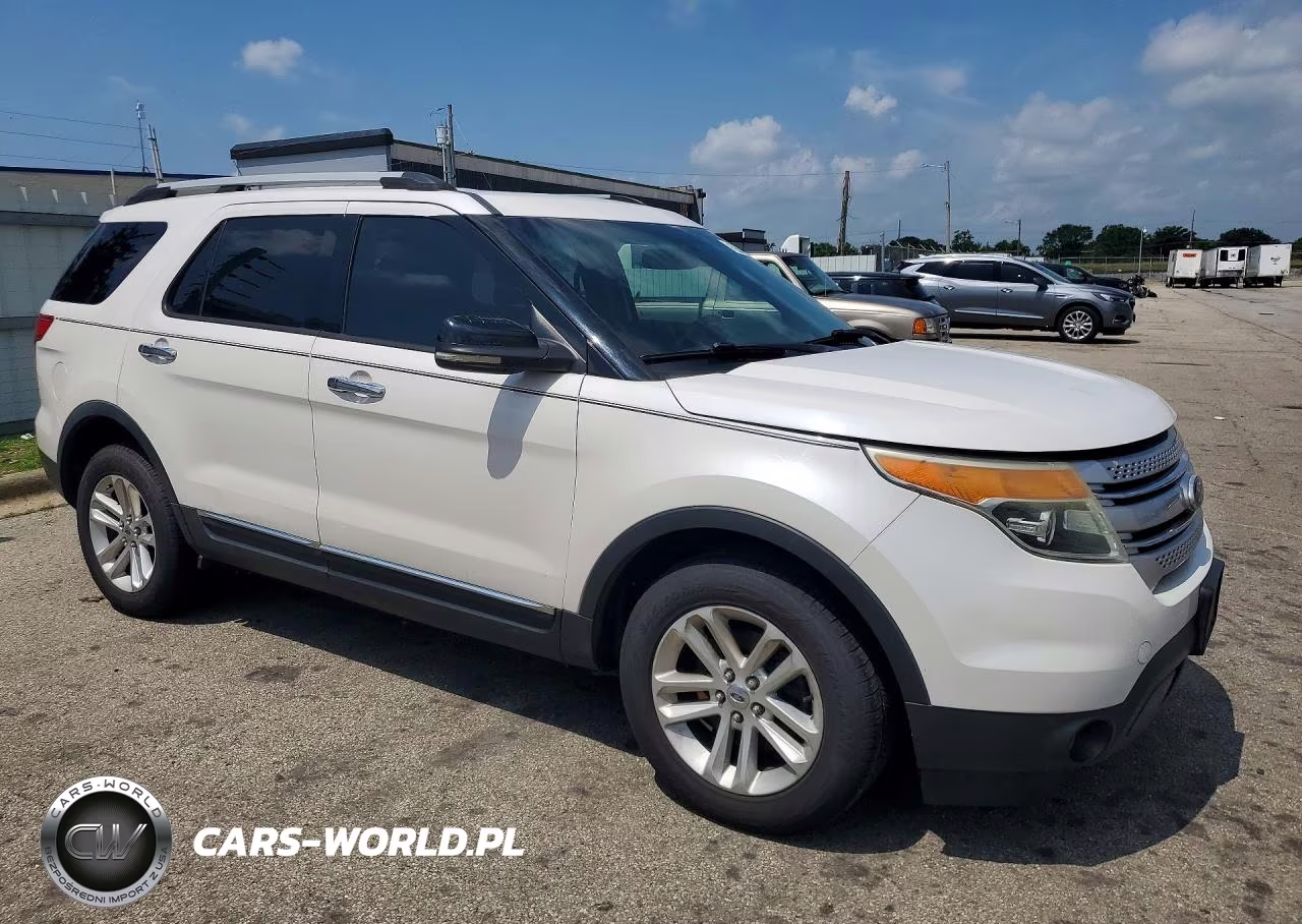 2011 Ford Explorer Xlt VIN:1FMHK8D82BGA03242 - 4