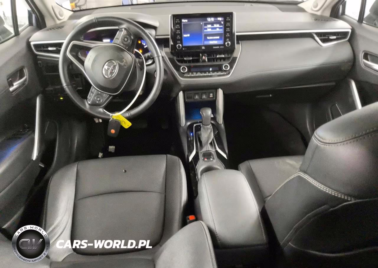 2022 Toyota Corolla Cross Xle VIN:7MUDAABG8NV020893 - 8