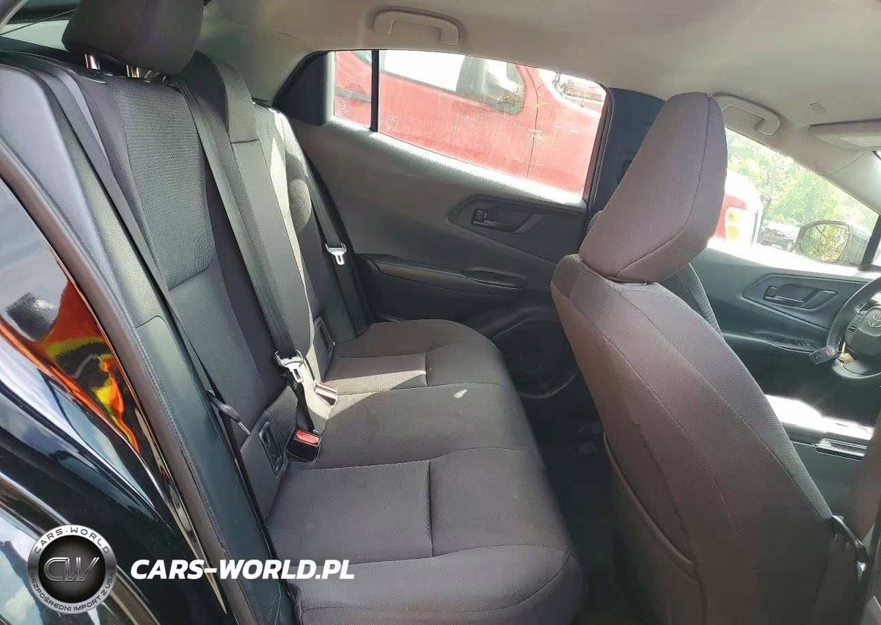 2023 Toyota Prius Le VIN:JTDACAAU9P3003913 - 10