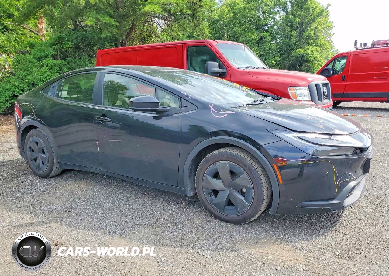 2023 Toyota Prius Le VIN:JTDACAAU9P3003913 - 4