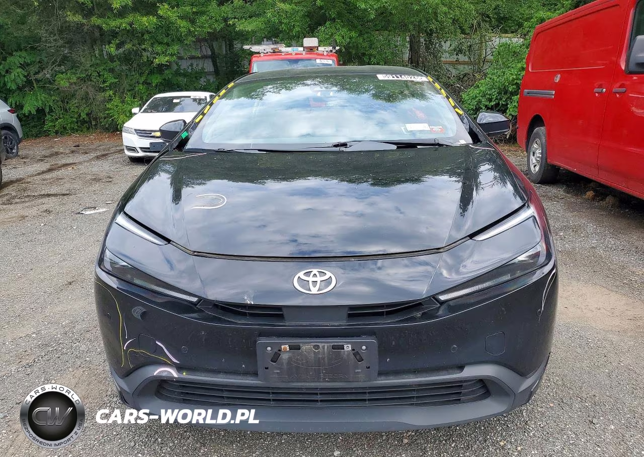 2023 Toyota Prius Le VIN:JTDACAAU9P3003913 - 5