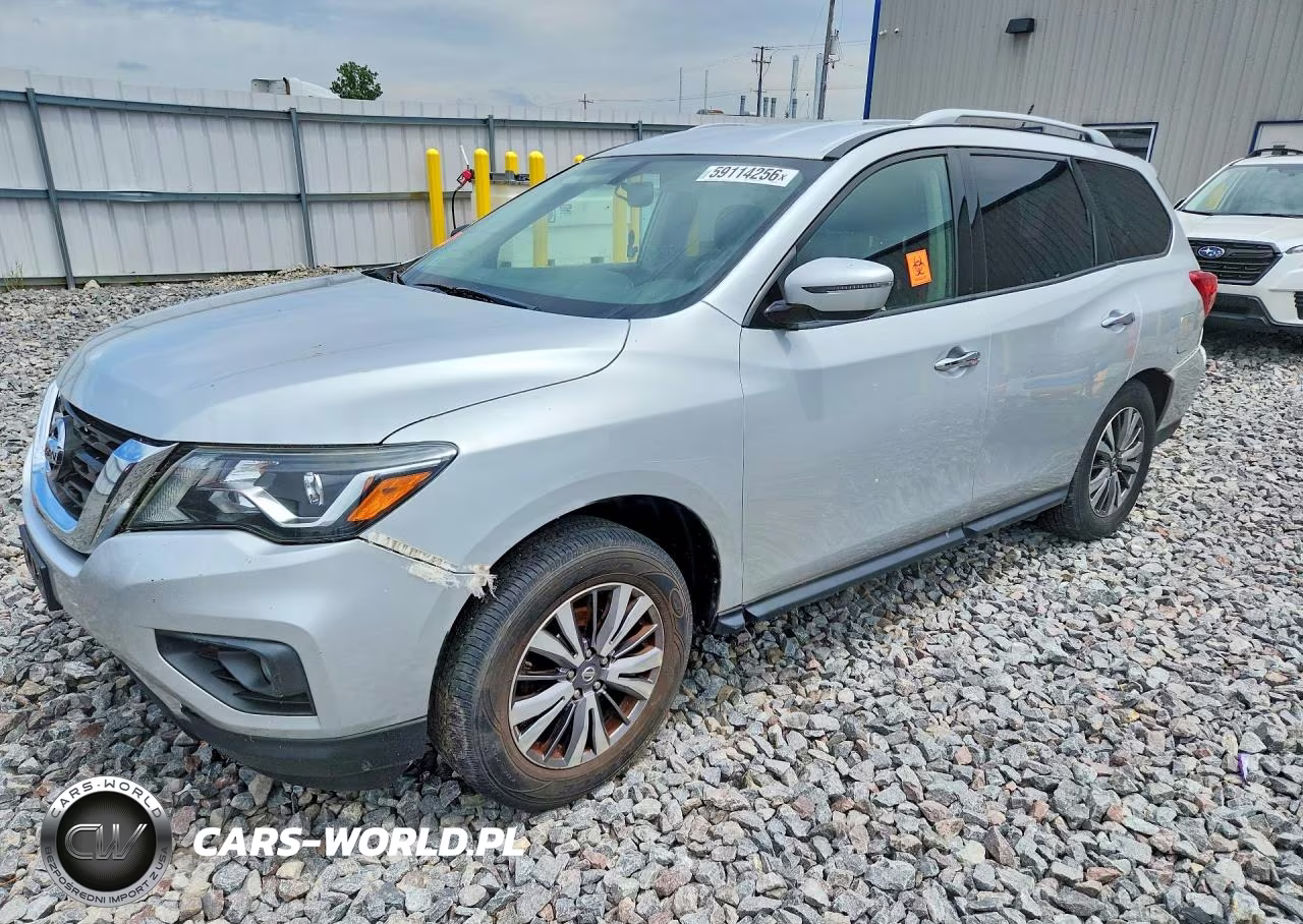 2018 Nissan Pathfinder Sv