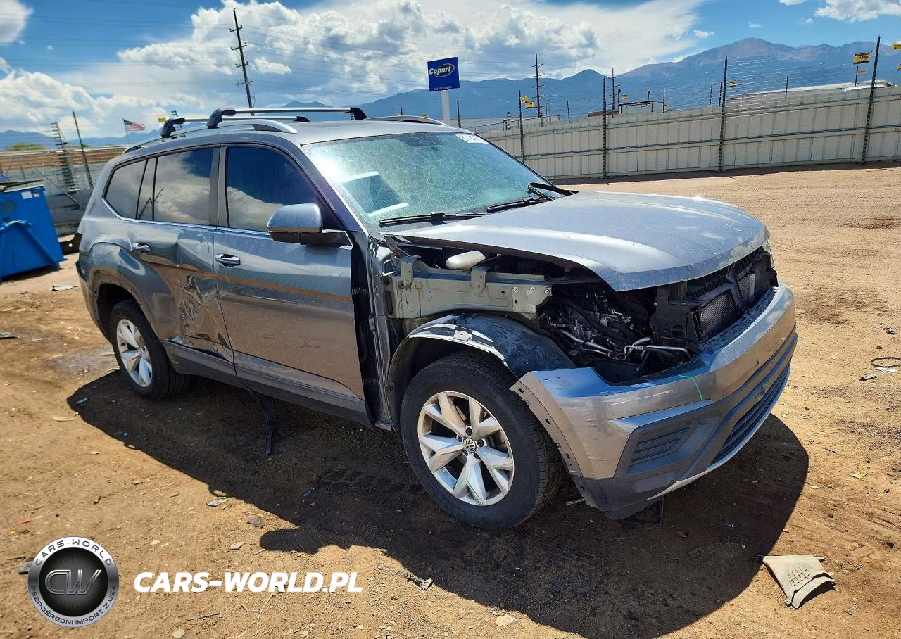 2018 Volkswagen Atlas VIN:1V2BR2CA2JC510248 - 4