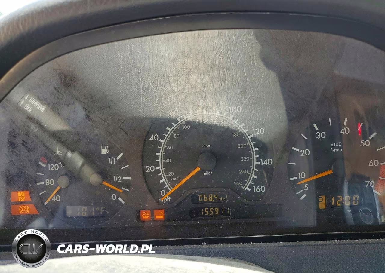 2000 Mercedes-Benz C 280 VIN:WDBHA29G2YA820015 - 9
