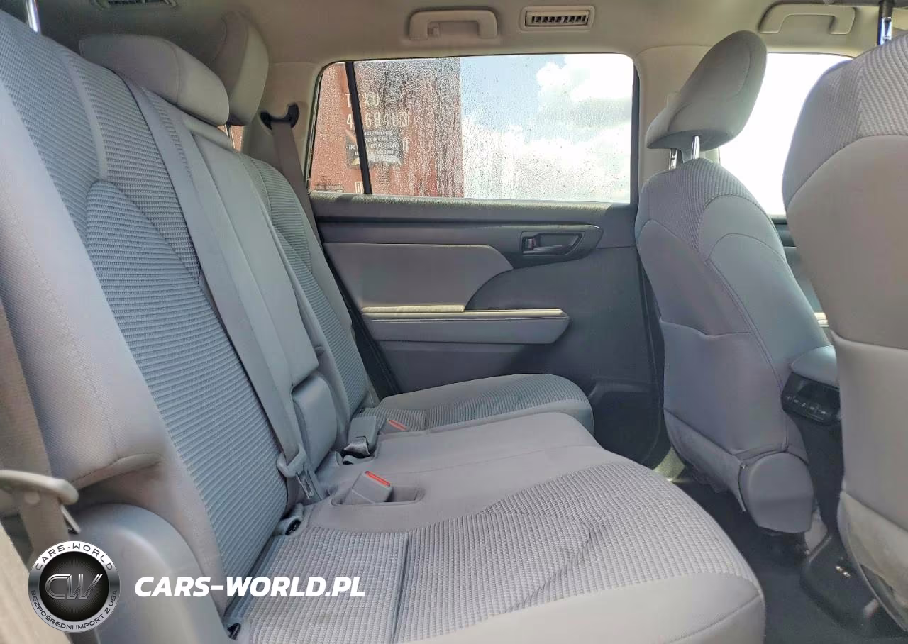 2020 Toyota Highlander Le VIN:5TDZZRAH2LS014084 - 11