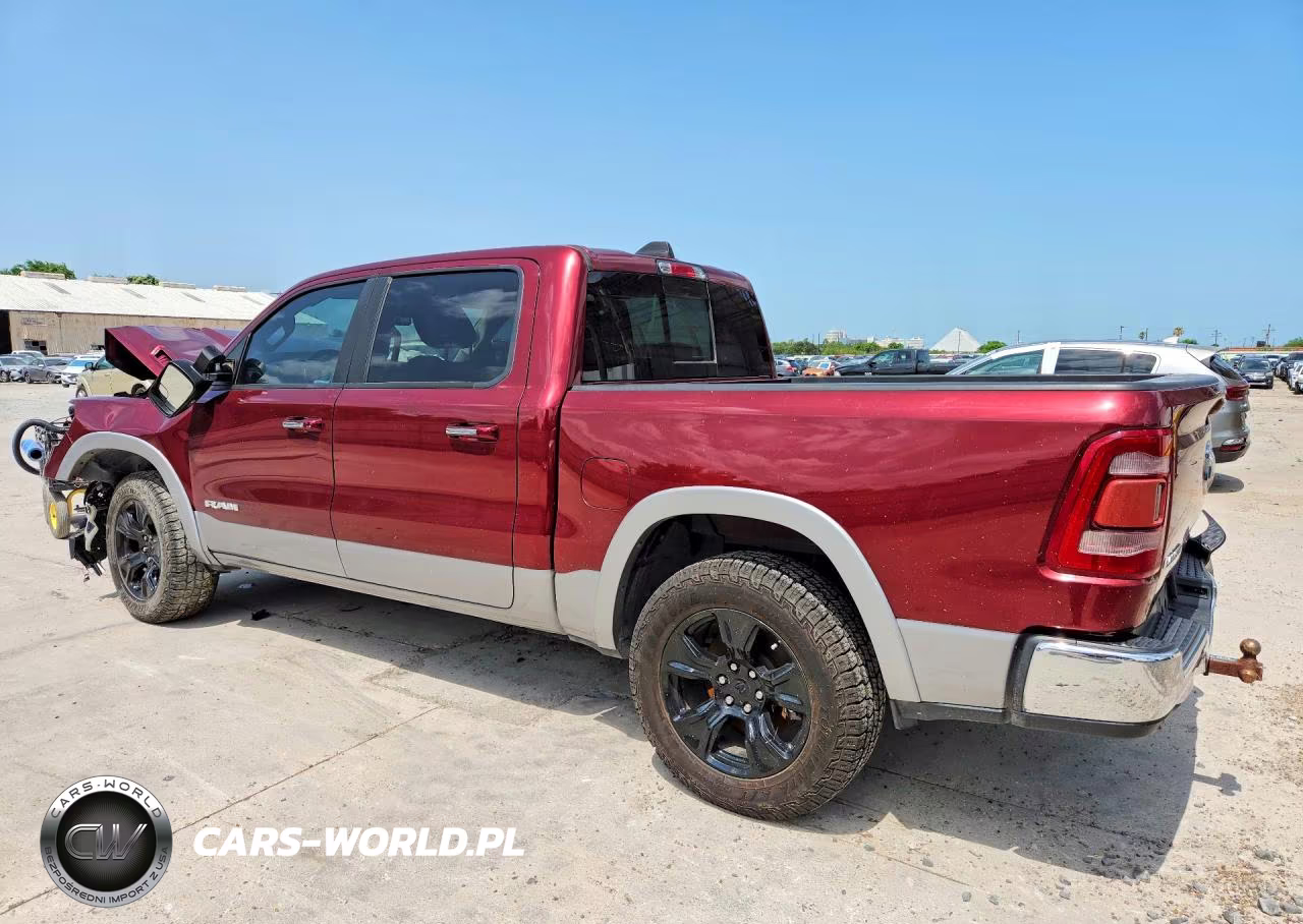2019 Ram 1500 Laramie VIN:1C6SRFJT6KN623808 - 2