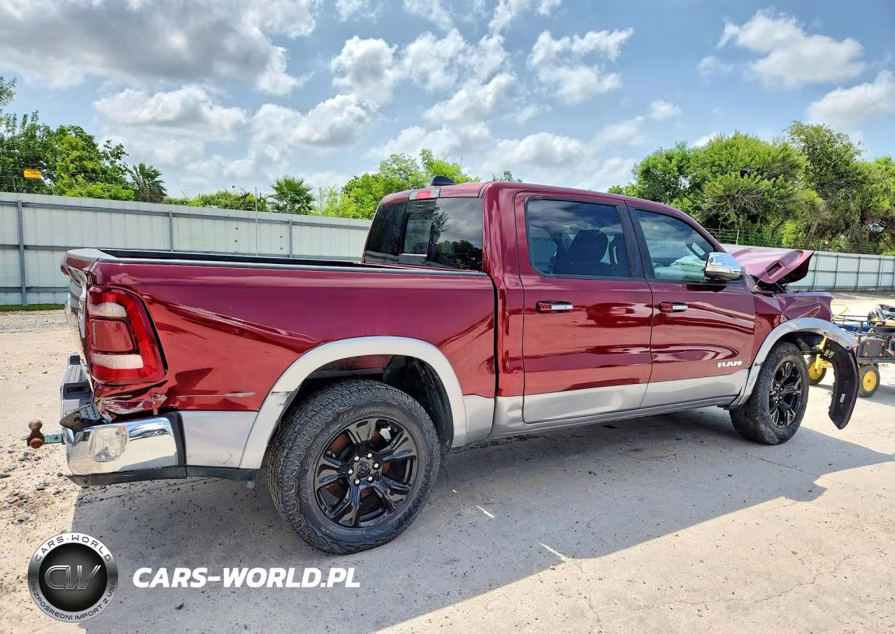 2019 Ram 1500 Laramie VIN:1C6SRFJT6KN623808 - 3