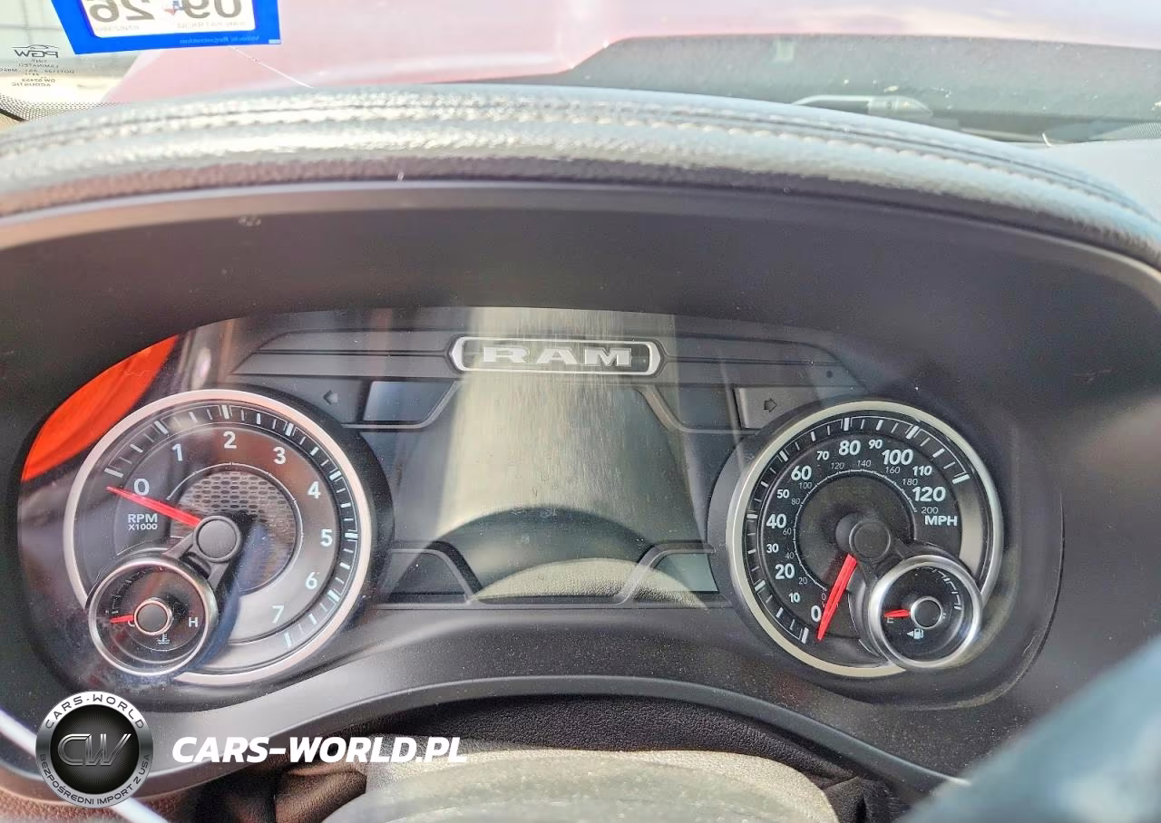 2019 Ram 1500 Laramie VIN:1C6SRFJT6KN623808 - 9