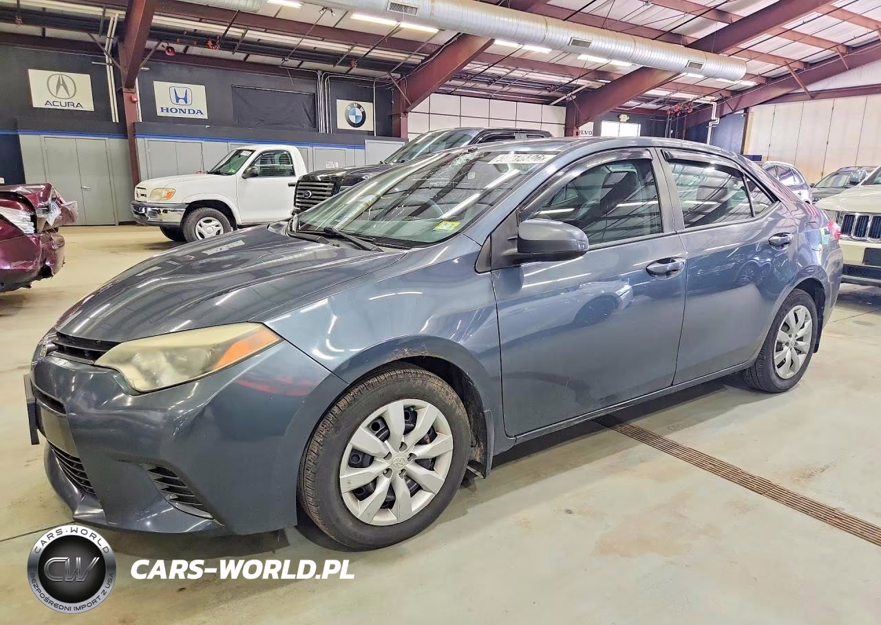 2015 Toyota Corolla Le – zdjęcie 1 z 13