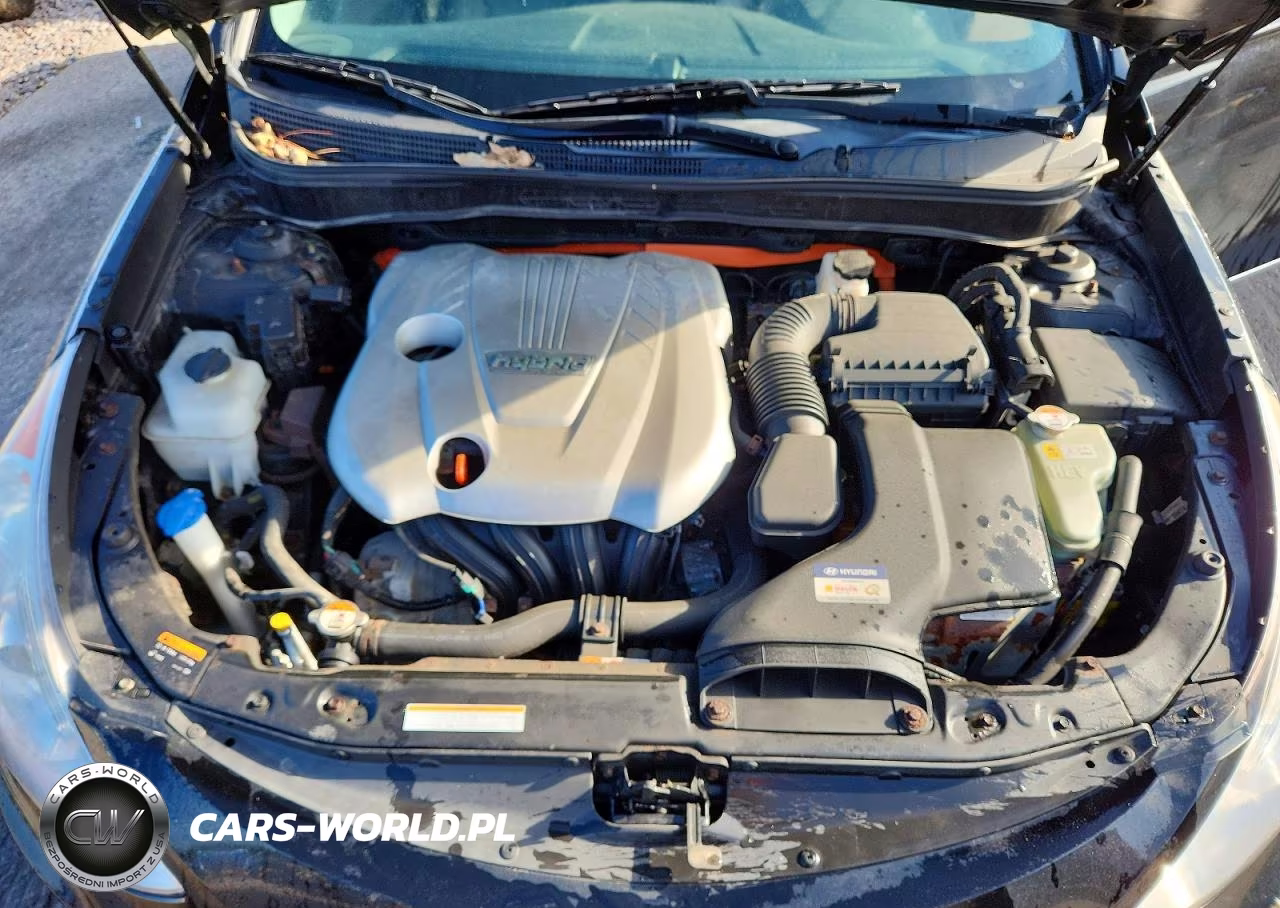 2015 Hyundai Sonata Hybrid Base VIN:KMHEC4A44FA119643 - 11