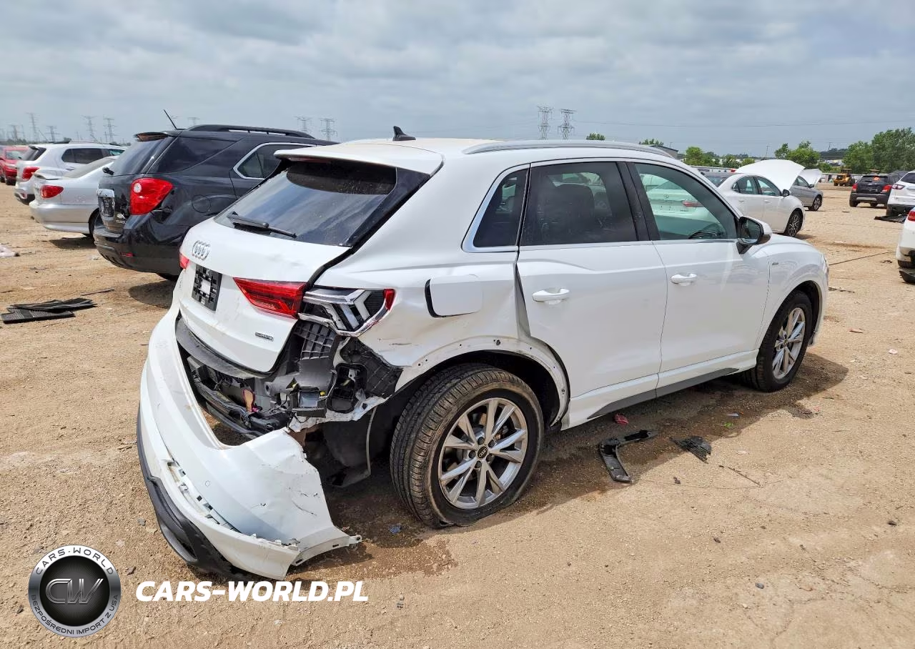 2023 Audi Q3 Premium S Line 45 VIN:WA1DECF34P1044118 - 3