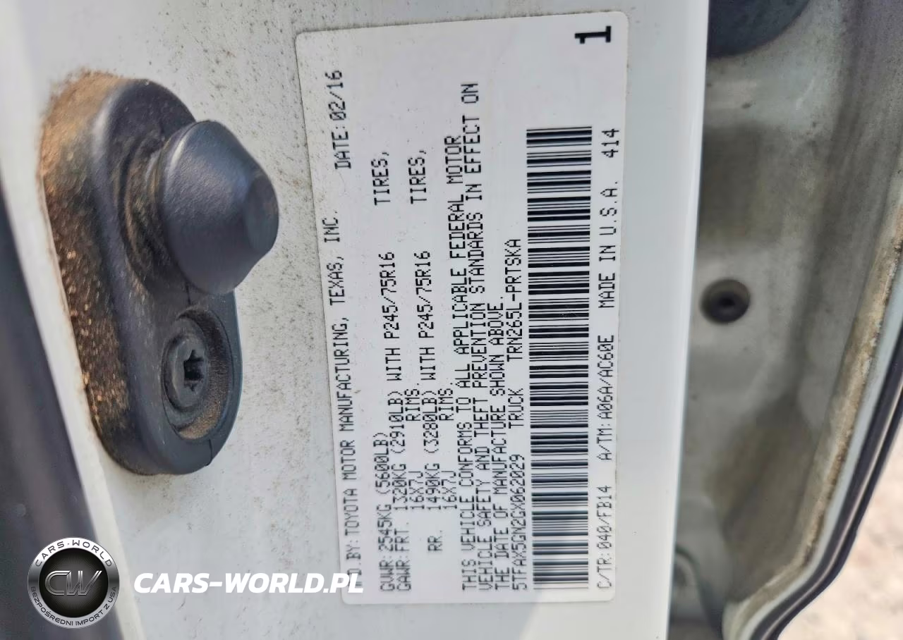 2016 Toyota Tacoma Sr VIN:5TFAX5GN2GX062029 - 13