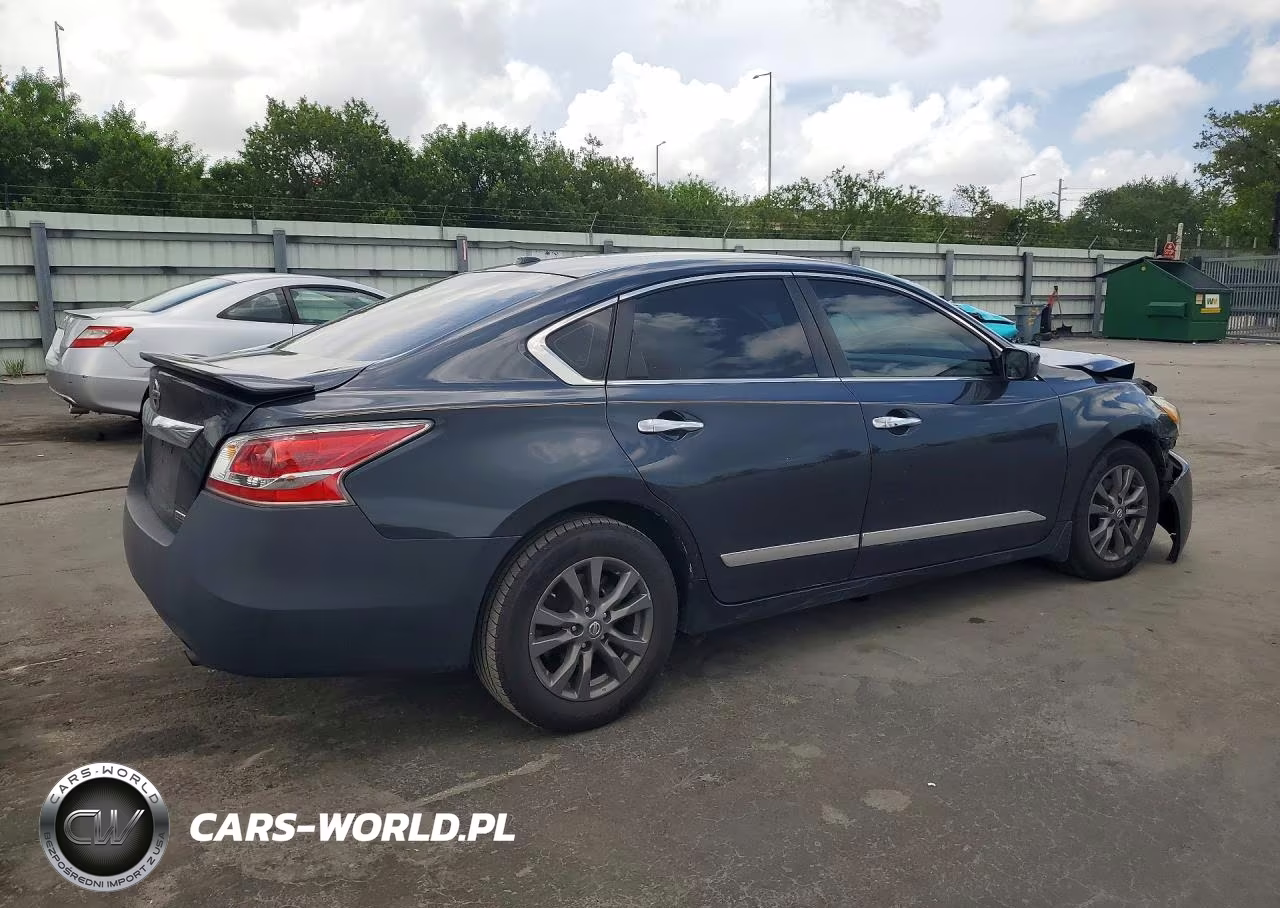 2015 Nissan Altima 2.5 S VIN:1N4AL3AP8FN897126 - 3