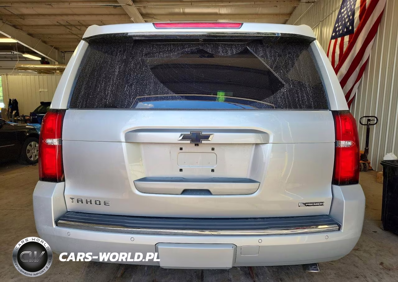 2018 Chevrolet Tahoe K1500 Premier VIN:1GNSKCKC1JR242585 - 6