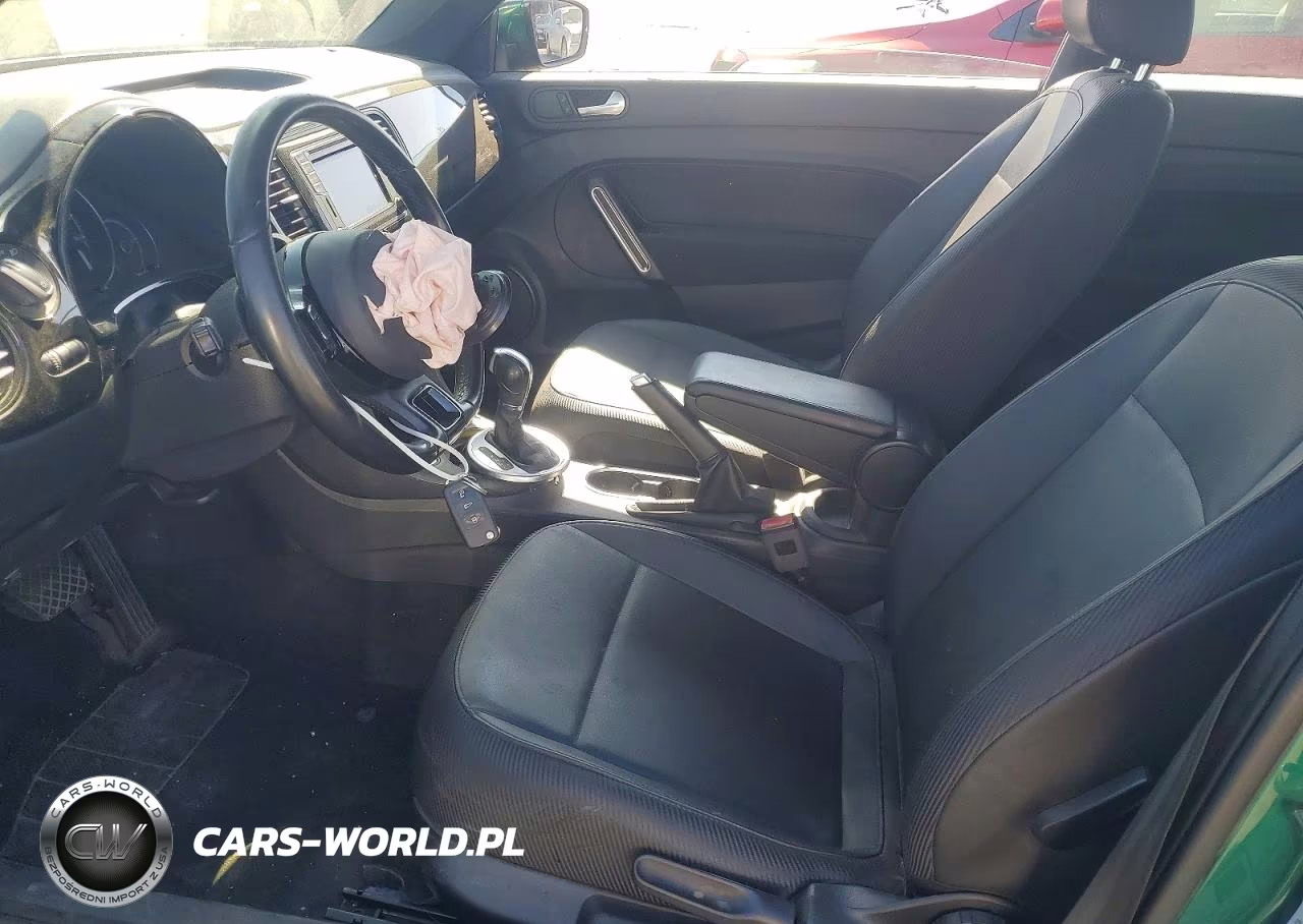 2018 VOLKSWAGEN BEETLE S VIN:3VWFD7ATXJM714746 - 7