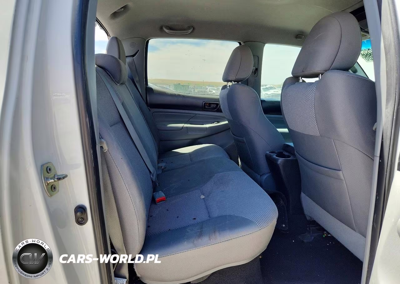 2013 Toyota Tacoma Double Cab VIN:3TMLU4EN7DM116456 - 10
