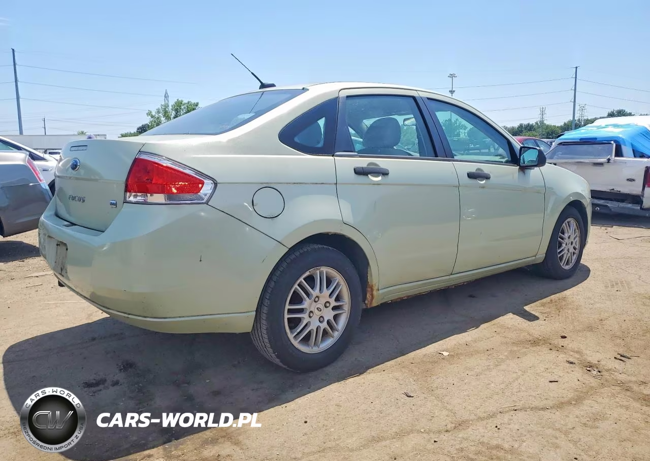 2010 Ford Focus VIN:1FAHP3FNXAW278671 - 3