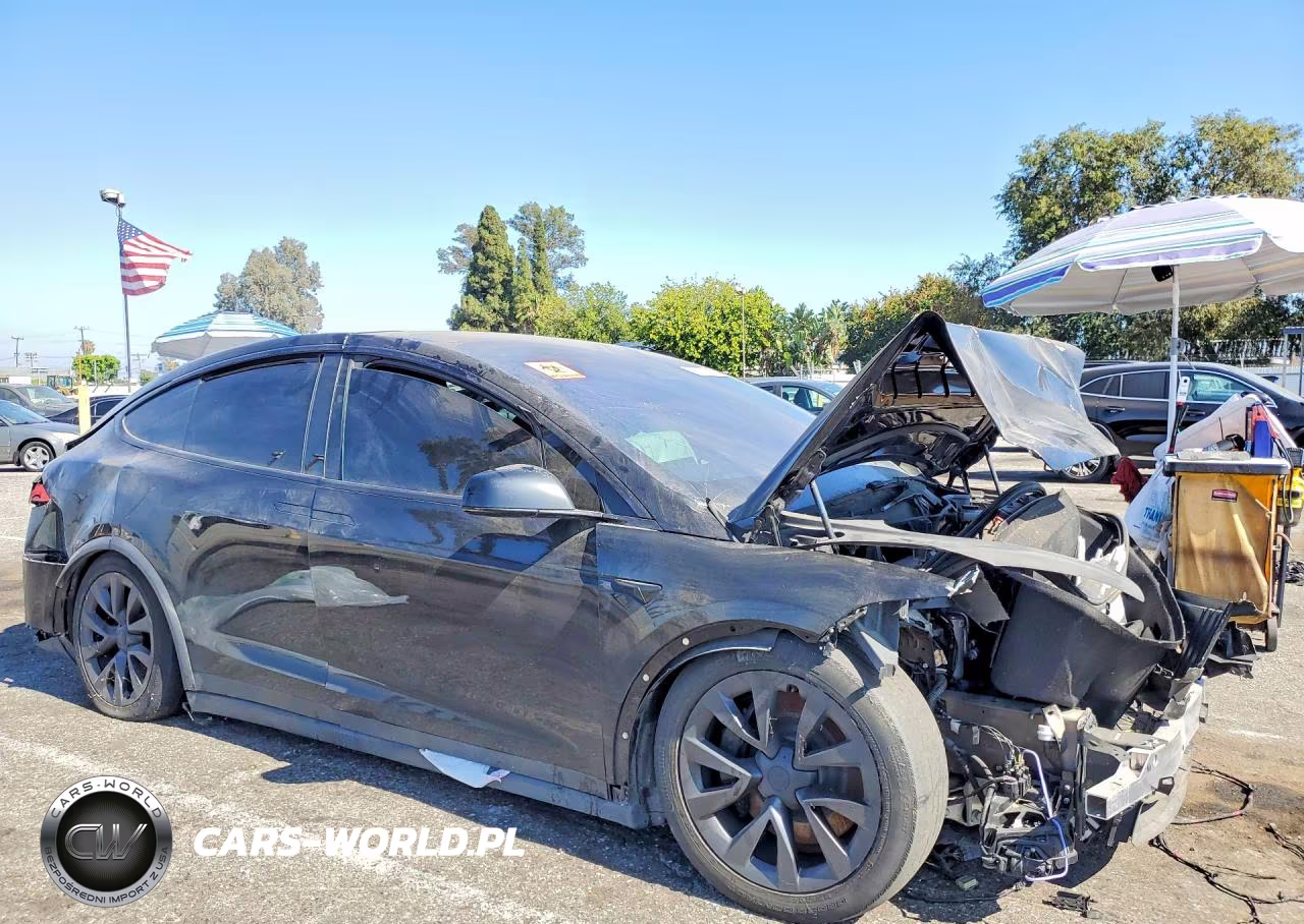 2022 Tesla Model X VIN:7SAXCBE59NF328860 - 4